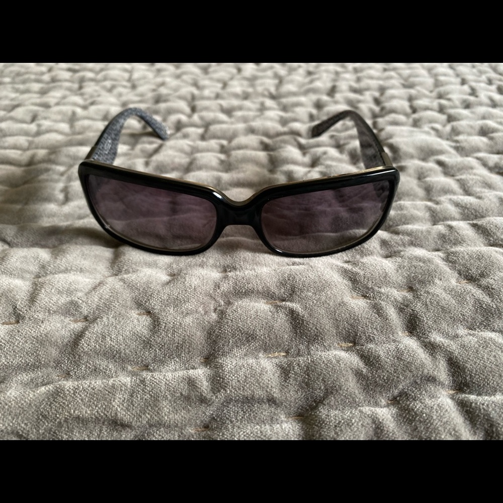 Sun glasses